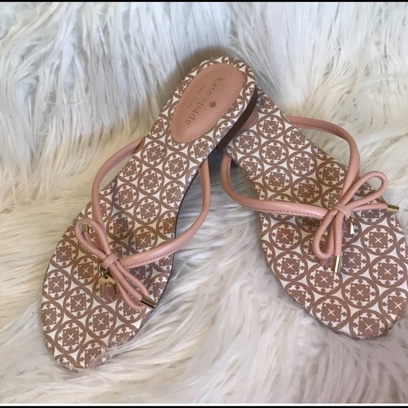 Shoes - Kate Spade sandal ♠️